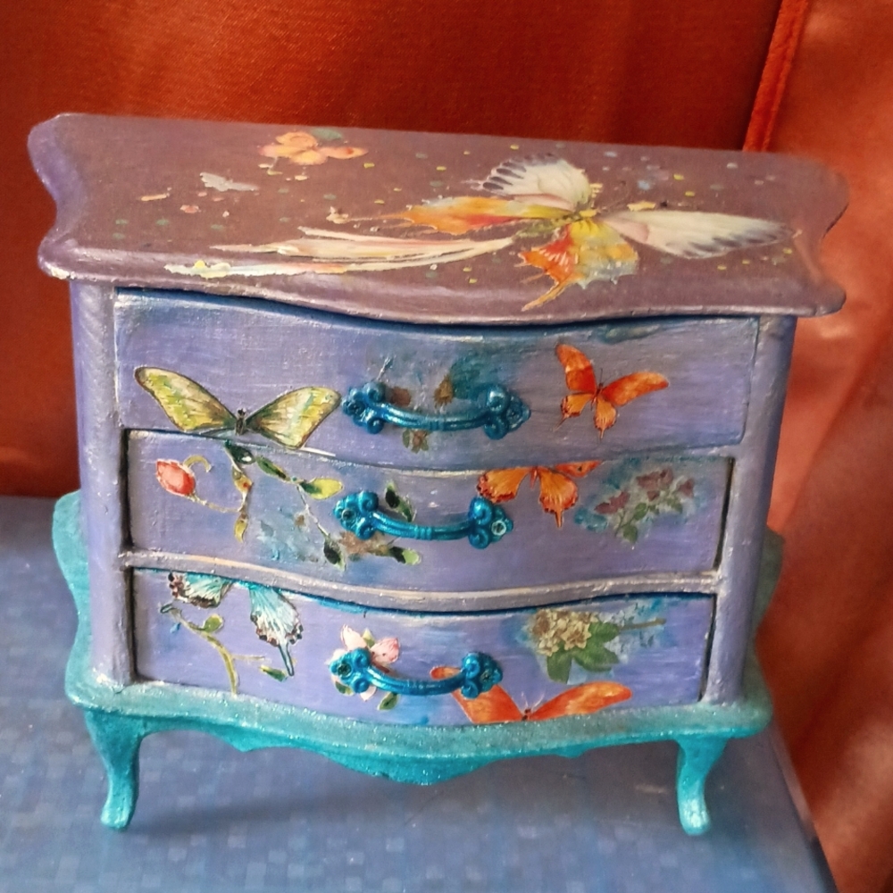 COPY - Beautiful Hand Painted Jewelry Box
